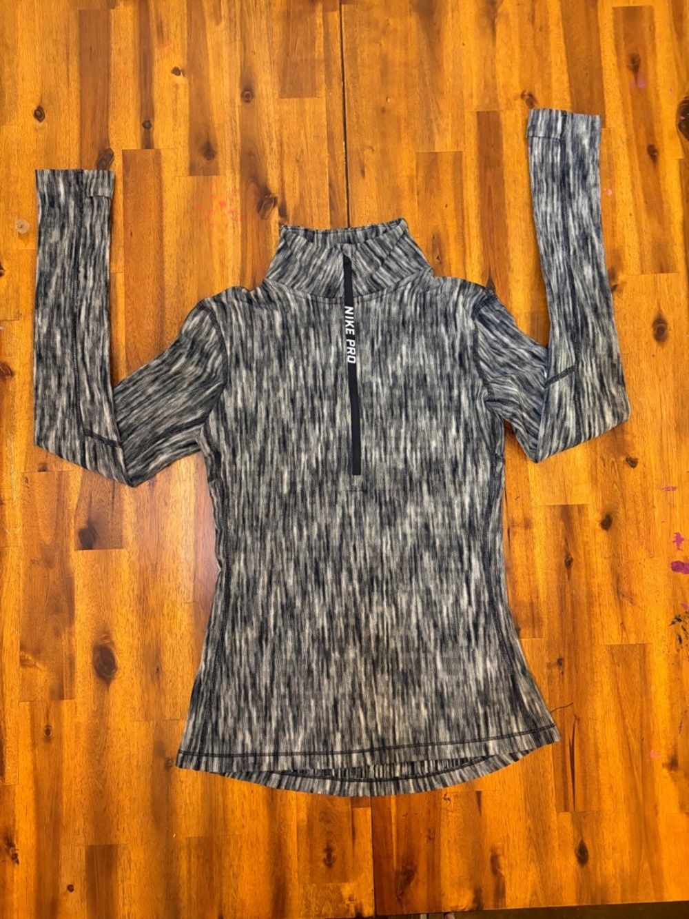 Nike Women's Black & Gray Heathered Long-Sleeve Zip Mock Top